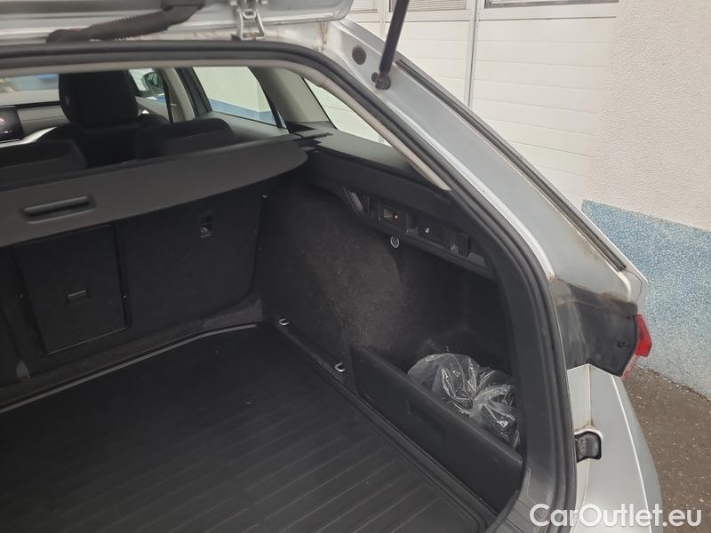  Skoda  Octavia  Combi (NX3)(2020) Oct.Combi 2.0TDI 110 Style AT #13