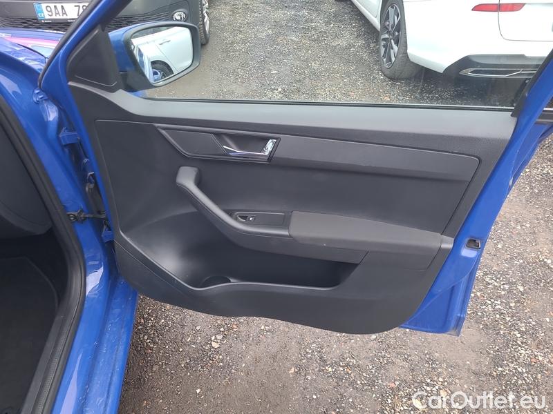  Skoda  Fabia  Combi (2015) Com.1.0TSI 70 Ambition 5d #45