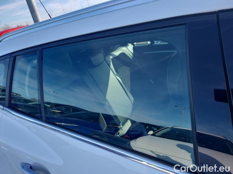  Renault  Megane  IV Estate  (2016)  GT 1.5dCi 115 Intens #32