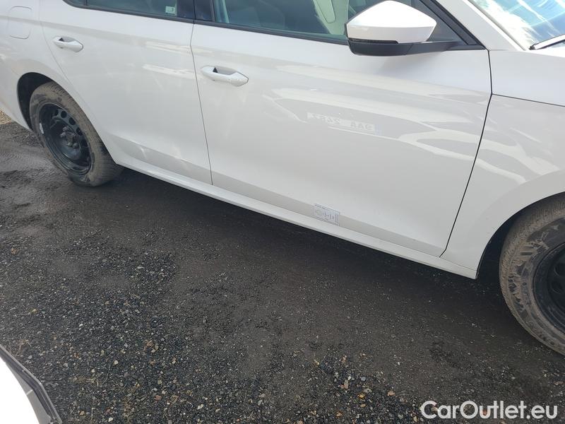  Skoda  Octavia  Lim. (NX3)(2020)  2.0TDI 85 Ambition 5d #29