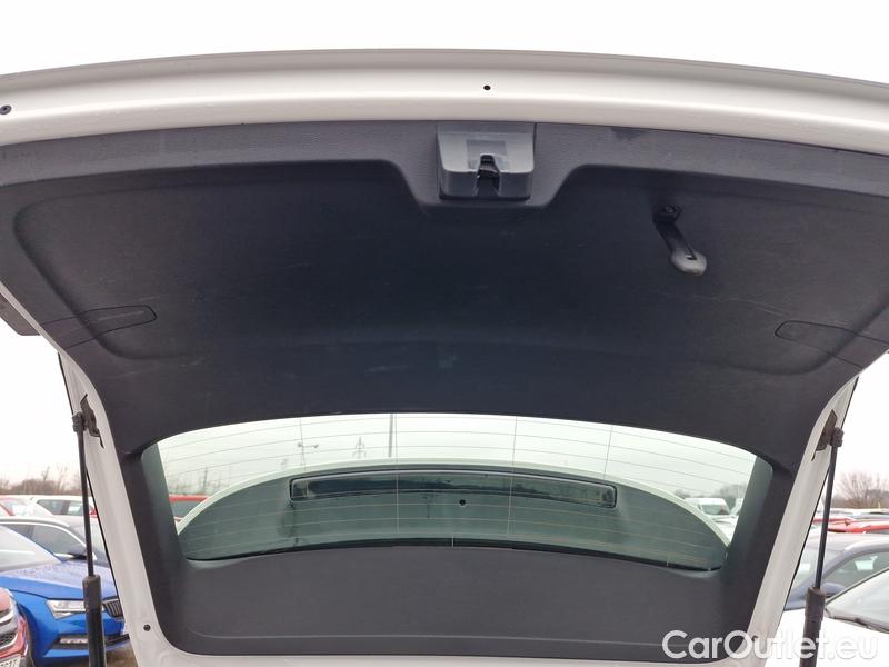  Skoda  Octavia  Combi (NX3)(2020) Oct.Combi 2.0TDI 85 Style #13