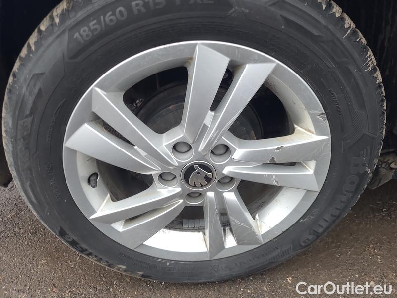  Skoda  Fabia  Combi (2015) Com.1.0TSI 70 Ambition 5d #39