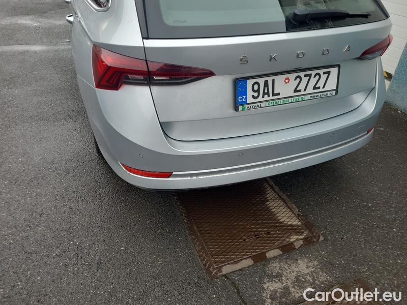  Skoda  Octavia  Combi (NX3)(2020) Oct.Combi 2.0TDI 110 Style AT #9