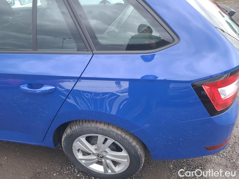  Skoda  Fabia  Combi (2015) Com.1.0TSI 70 Ambition 5d #25