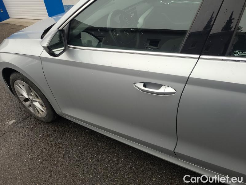  Skoda  Octavia  Combi (NX3)(2020) Oct.Combi 2.0TDI 110 Style AT #3