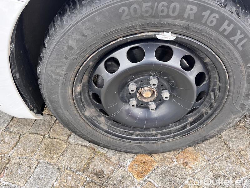  Skoda  Octavia  Lim. (NX3)(2020)  2.0TDI 85 Ambition 5d #19