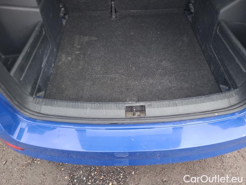  Skoda  Fabia  Combi (2015) Com.1.0TSI 70 Ambition 5d #28