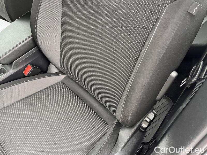  Skoda  Octavia  Lim. (NX3)(2020)  2.0TDI 85 Ambition 5d #14