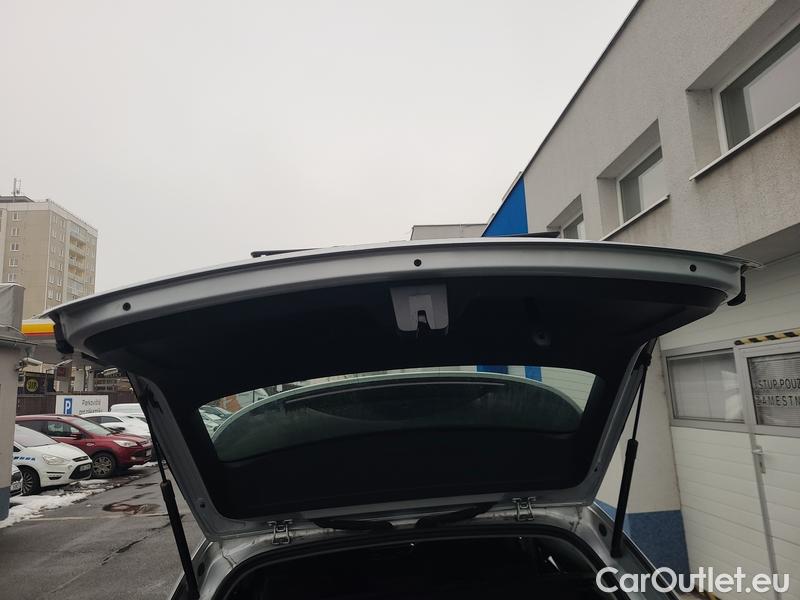  Skoda  Octavia  Combi (NX3)(2020) Oct.Combi 2.0TDI 110 Style AT #16