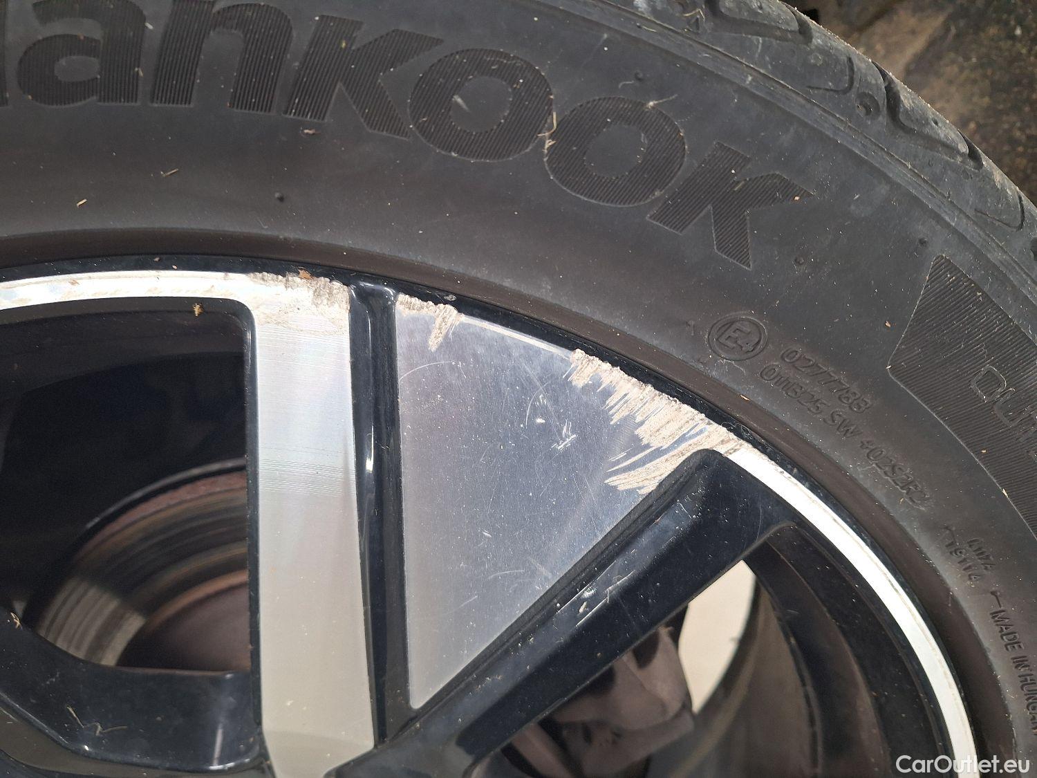  Volvo  XC 40 Volvo, XC40 '17 PHEV, Volvo XC40 T4 Recharge Geartronic R-Design 5d #13