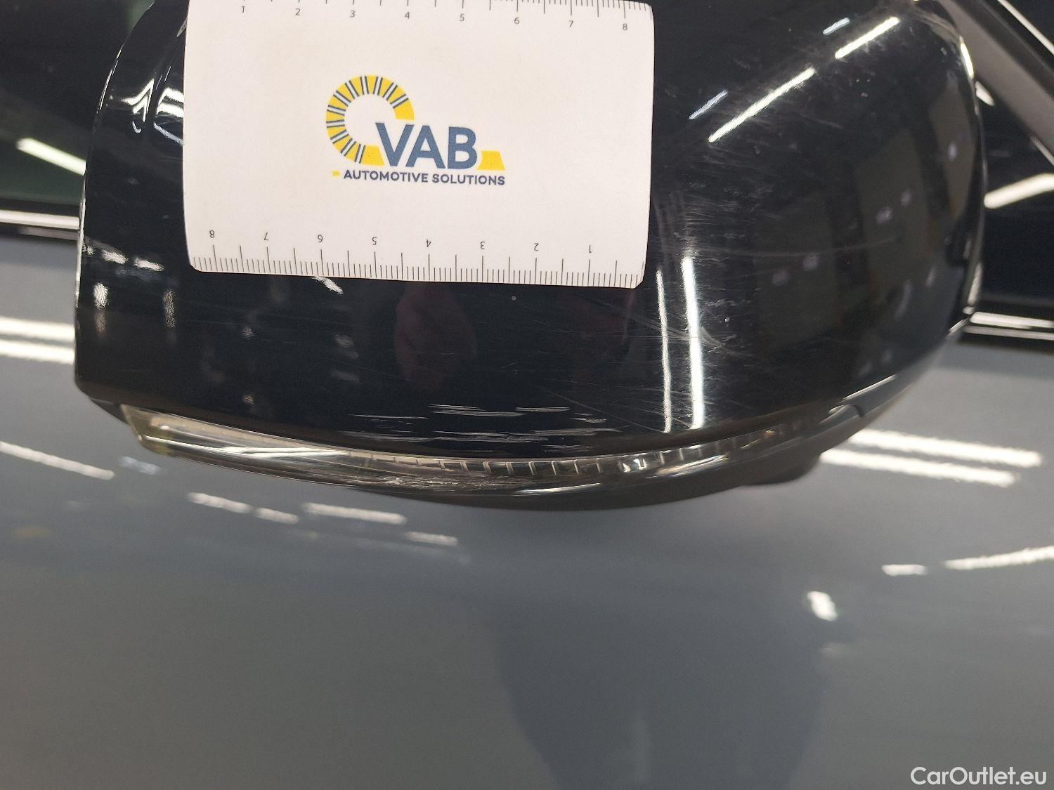  Volvo  XC 40 Volvo, XC40 '17 PHEV, Volvo XC40 T4 Recharge Geartronic R-Design 5d #2