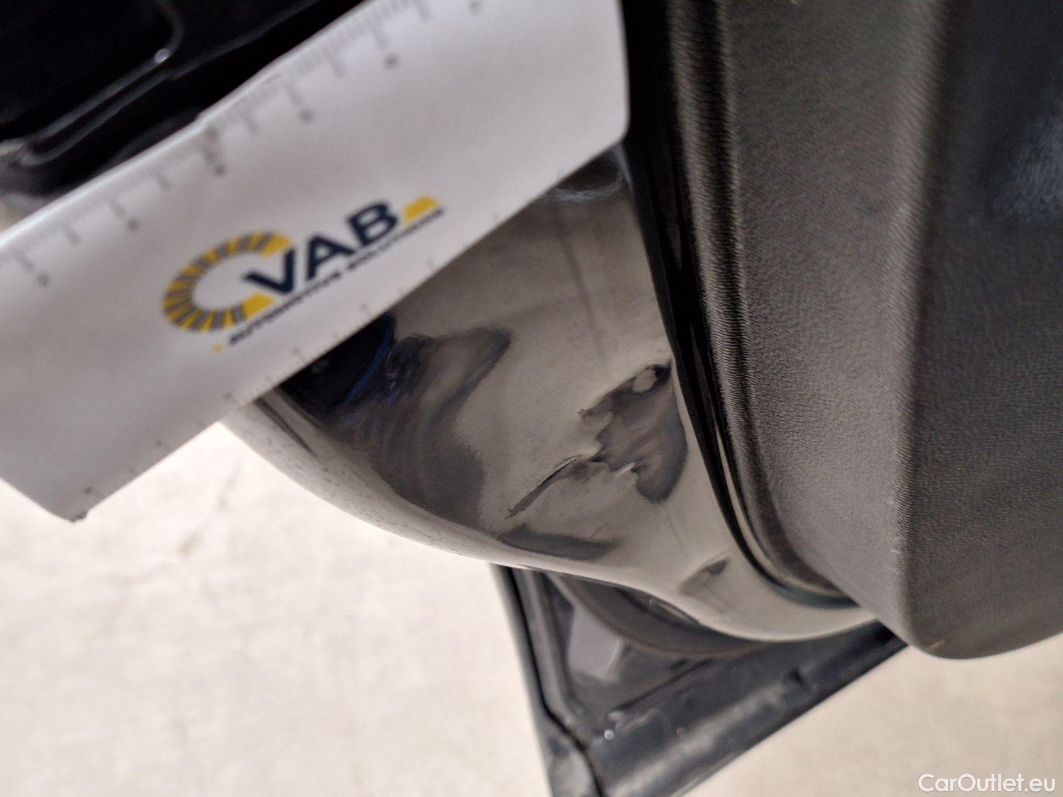  Peugeot  5008 Peugeot,  FL'20, Peugeot  1.5 BlueHDi 96kW S&S EAT8 GT 5d #36