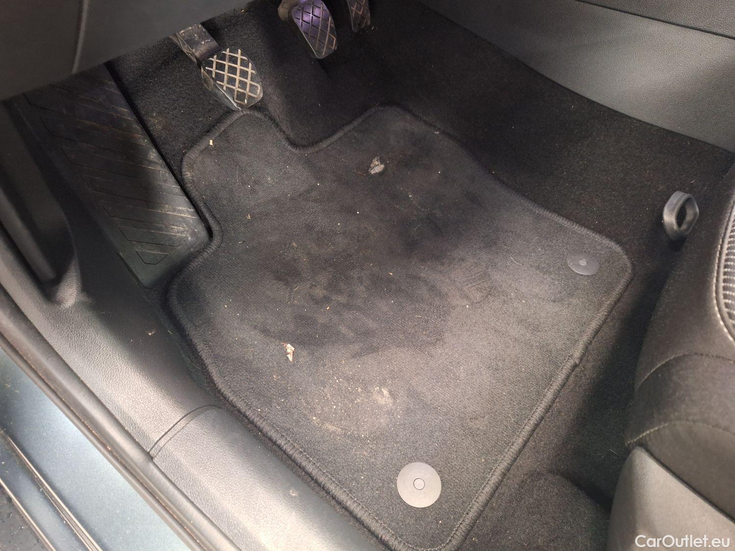  Skoda  Octavia Skoda,  Combi '20, Skoda  Combi 2.0 CRTDI 85kW Ambition 5d #14