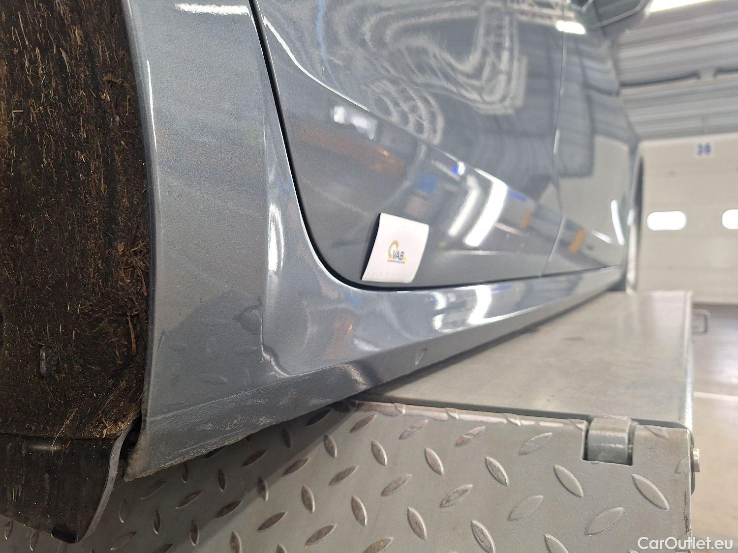  Skoda  Octavia Skoda,  Combi '20, Skoda  Combi 2.0 CRTDI 85kW Ambition 5d #1