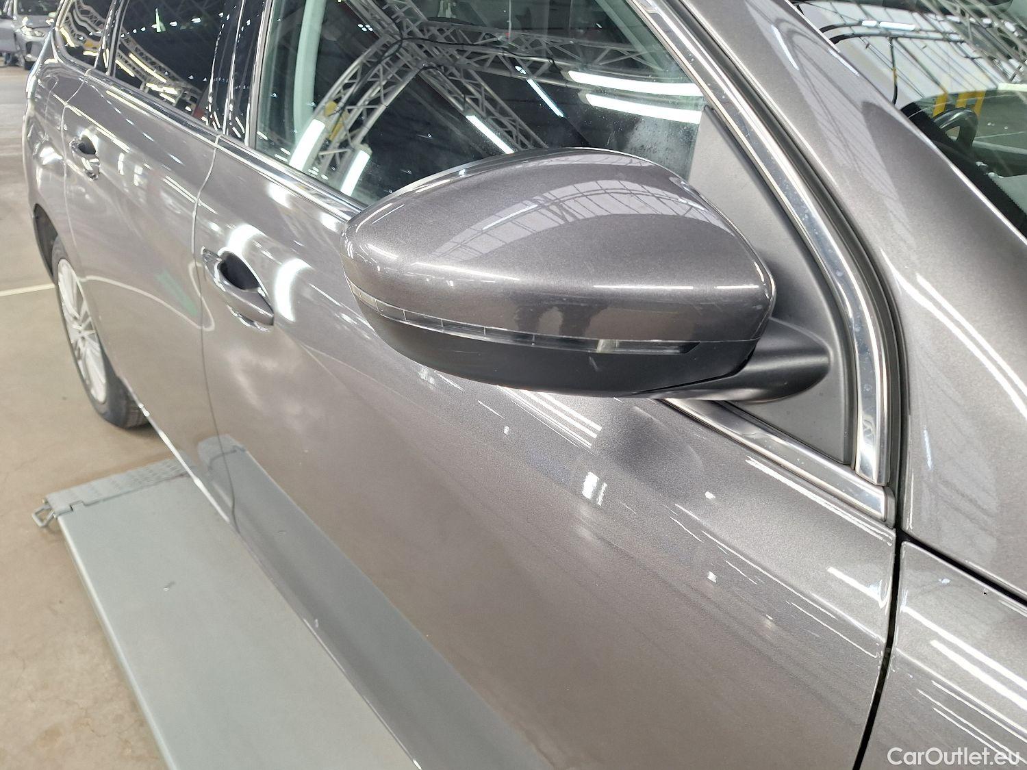  Peugeot  308 Peugeot,  SW FL'17, Peugeot  SW 1.5 BlueHDi 130 S&S EAT8 Allure 5d #1