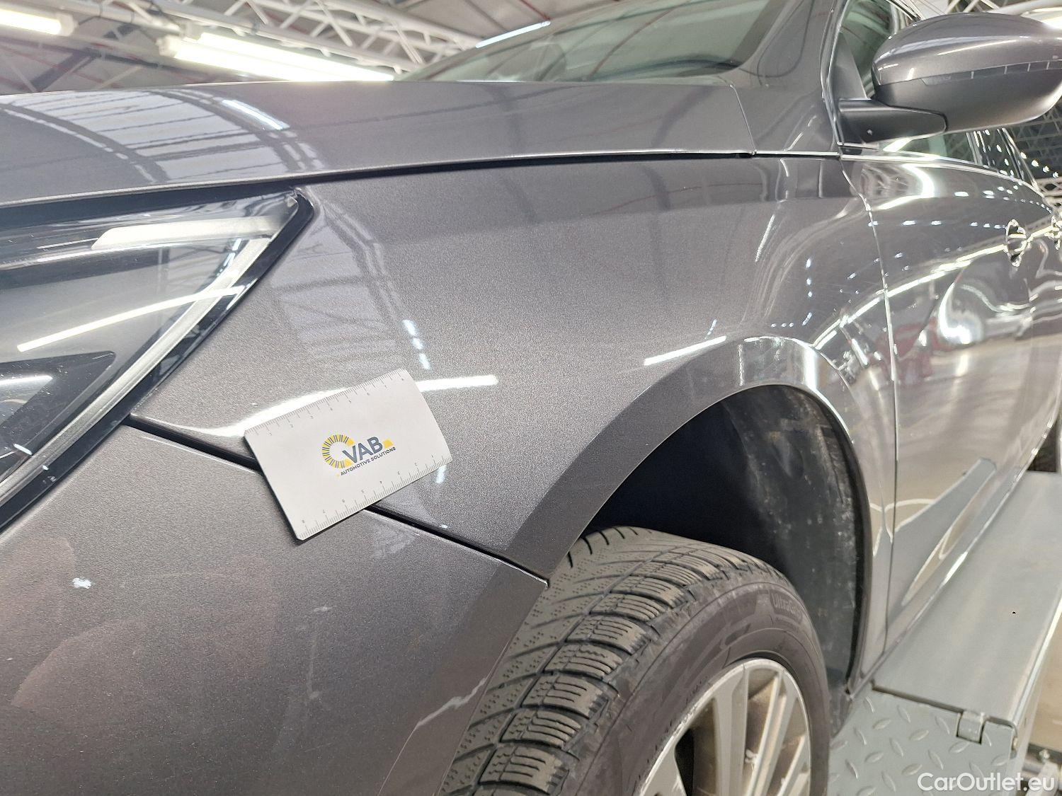  Peugeot  308 Peugeot,  SW FL'17, Peugeot  SW 1.5 BlueHDi 130 S&S EAT8 Allure 5d #38