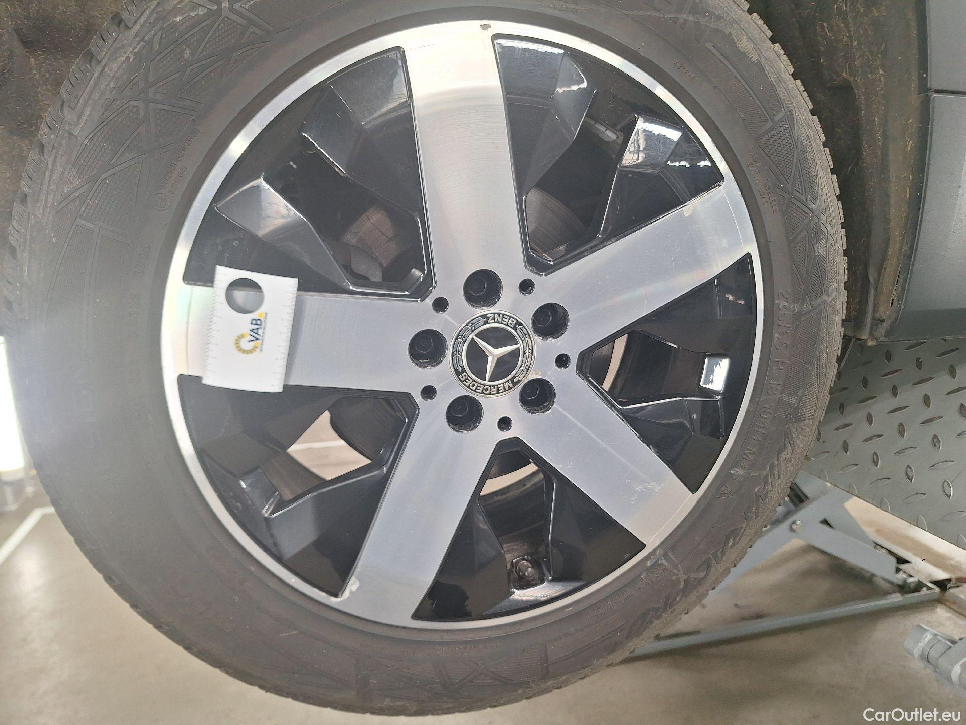  Mercedes  GLB Mercedes,  '19, Mercedes-Benz   180 d Business Solution 5d #32