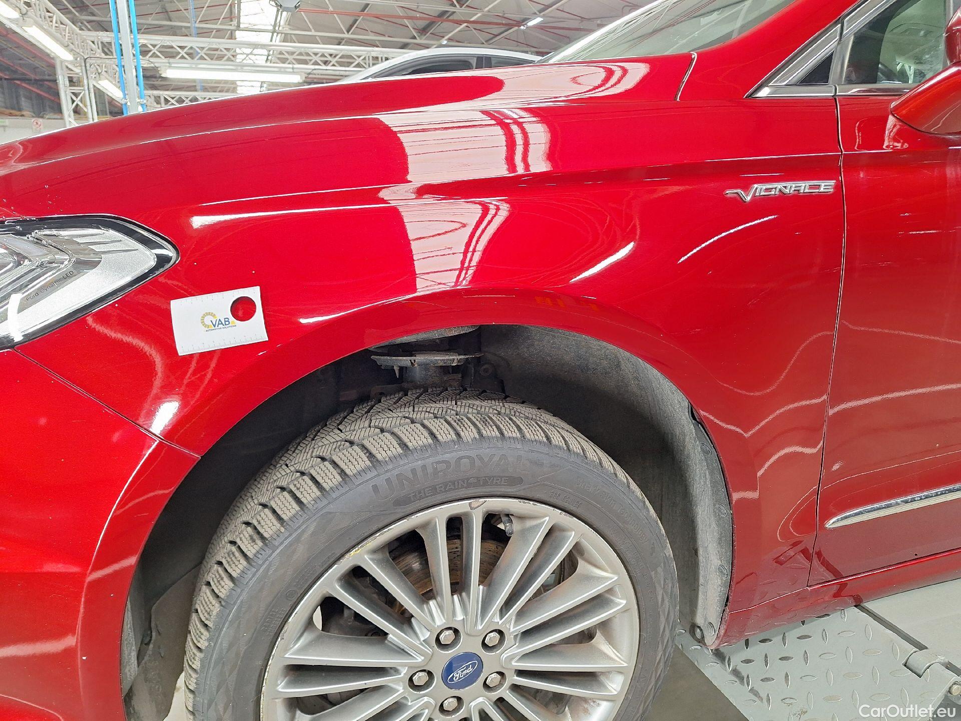  Ford  Mondeo Ford,  5d '14, Ford  2.0TDCi 110kW Vignale 4d #29