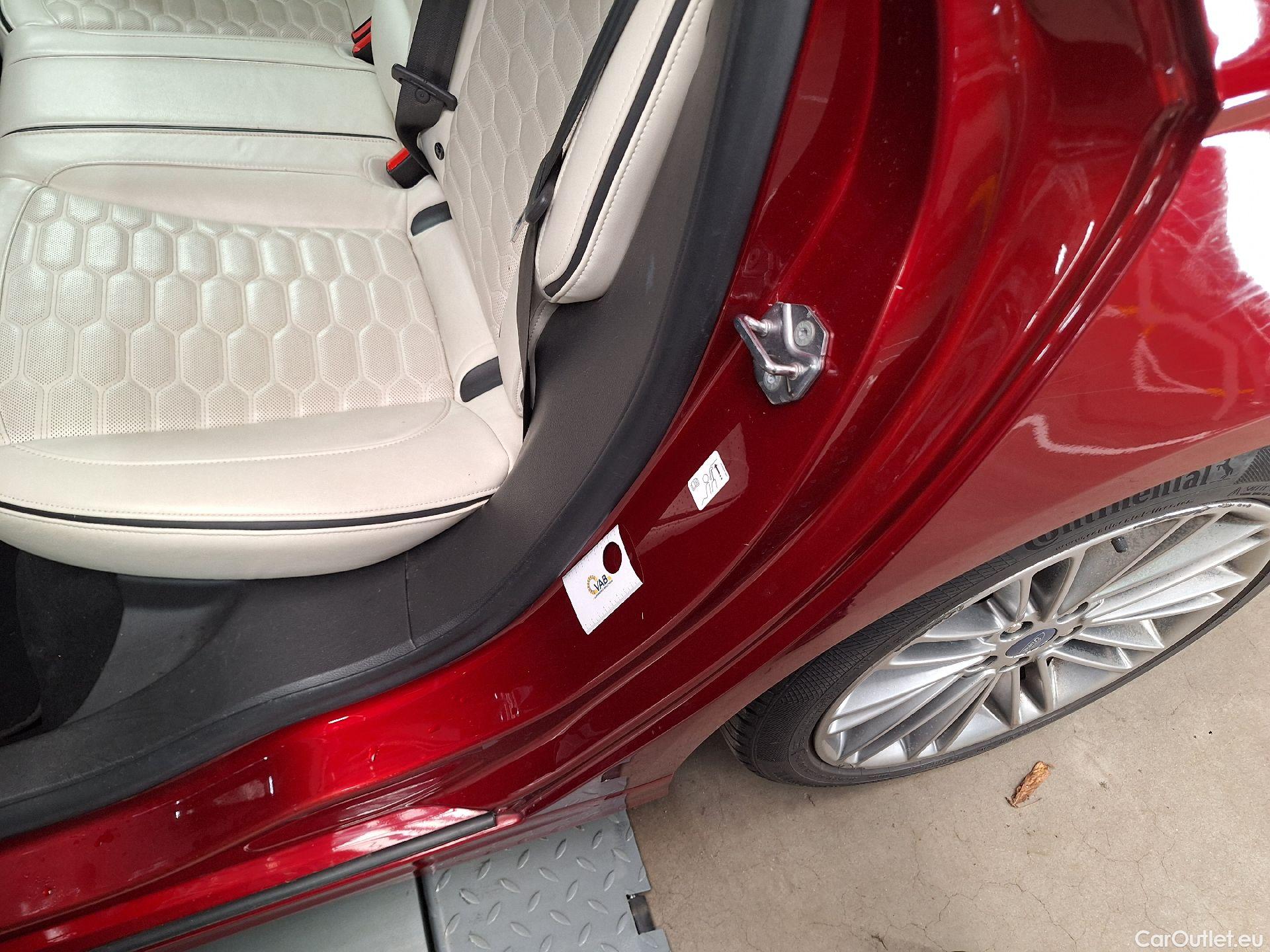  Ford  Mondeo Ford,  5d '14, Ford  2.0TDCi 110kW Vignale 4d #7