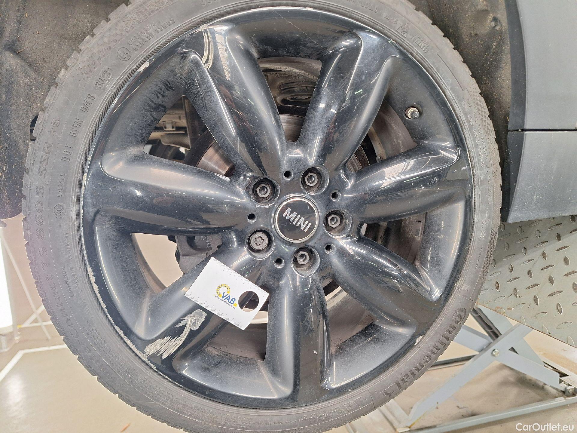  Mini  Clubman MINI, Mini  '15, Mini  Cooper S (141 kW) Sport-Aut. VAN 5d #29