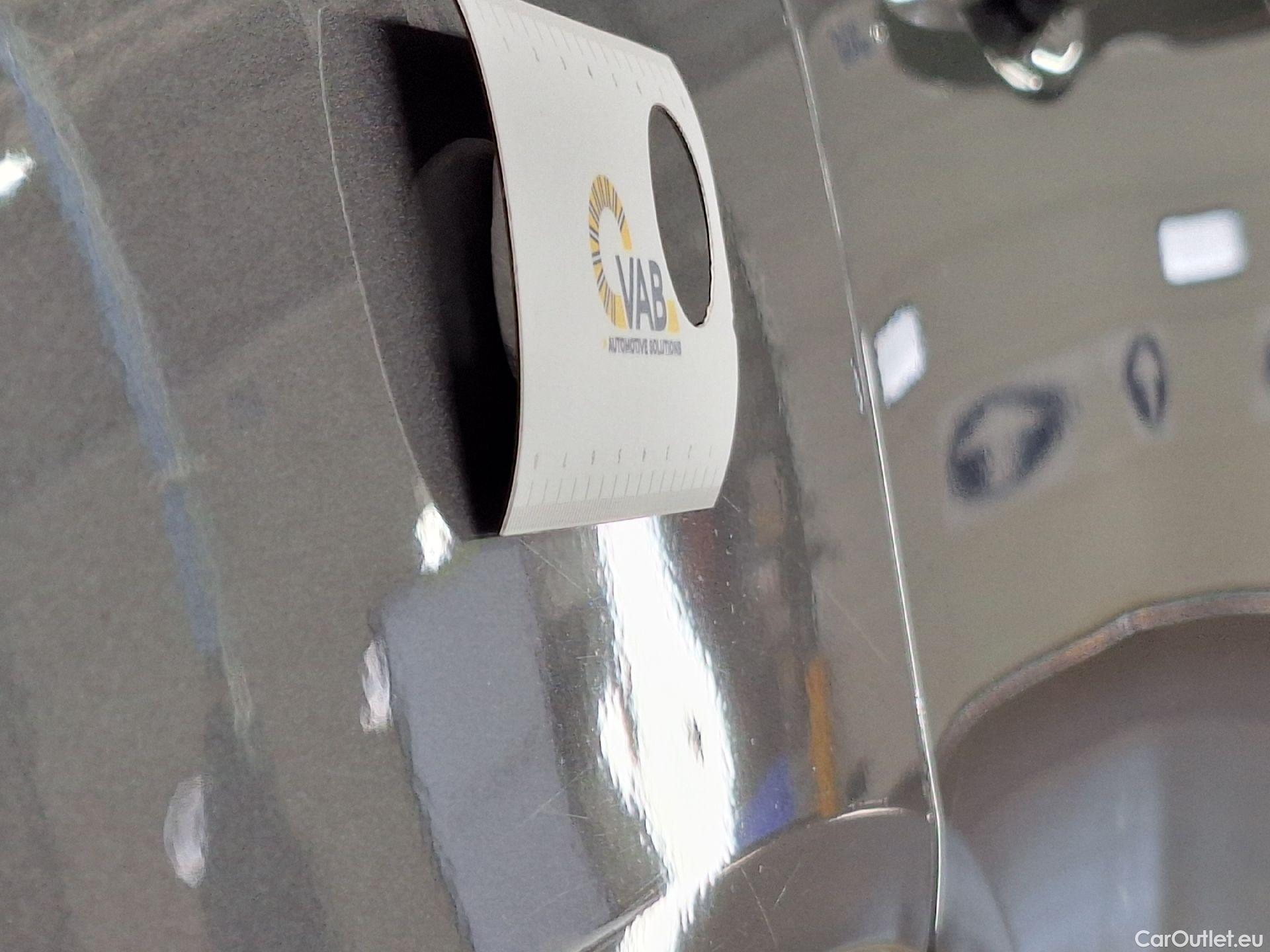  Mercedes  GLB Mercedes,  '19, Mercedes-Benz   180 d Business Solution 5d #20