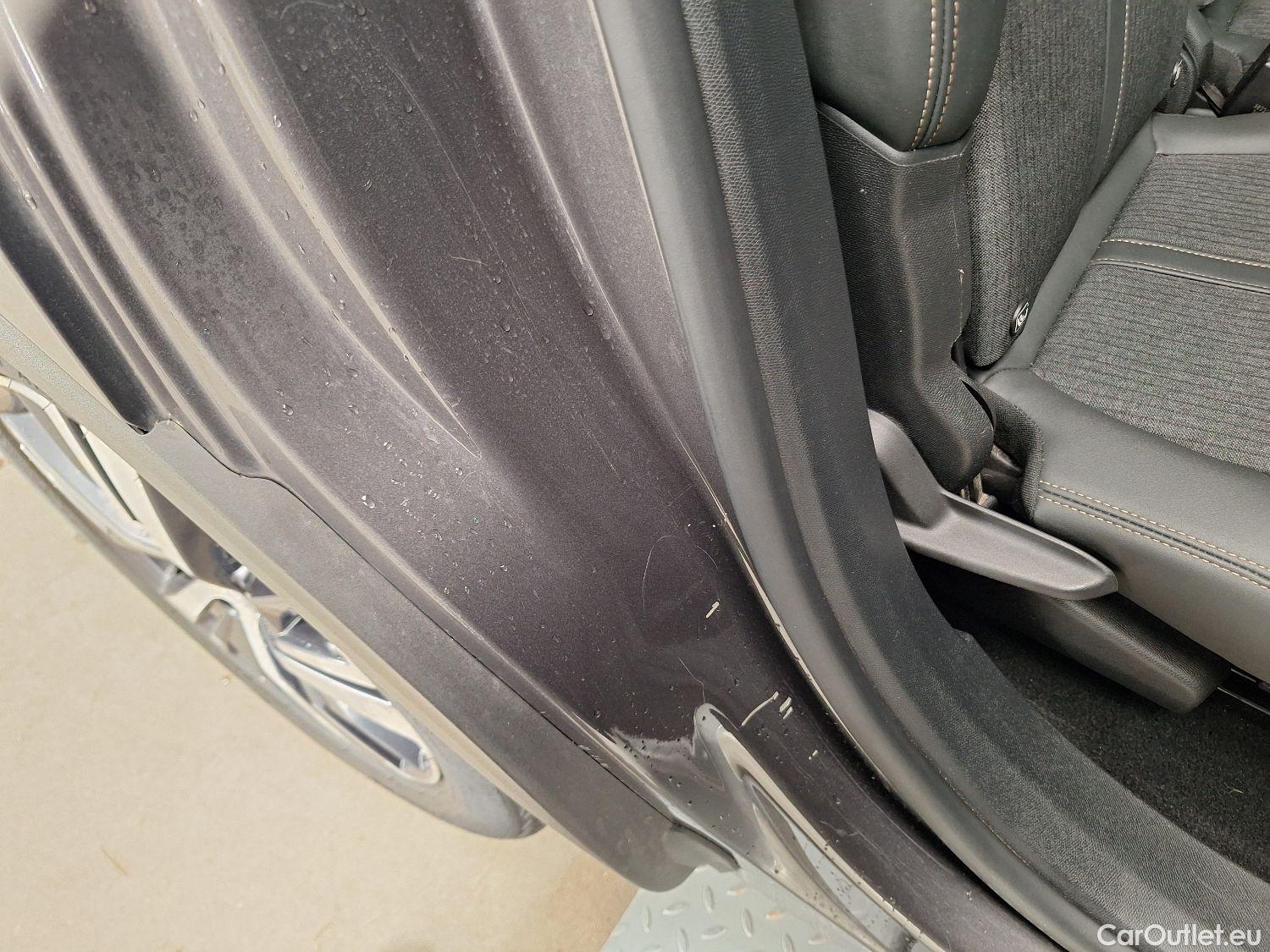  Peugeot  5008 Peugeot,  '16, Peugeot  1.5 BlueHDi 96kW S&S EAT8 GT Line 5d #43