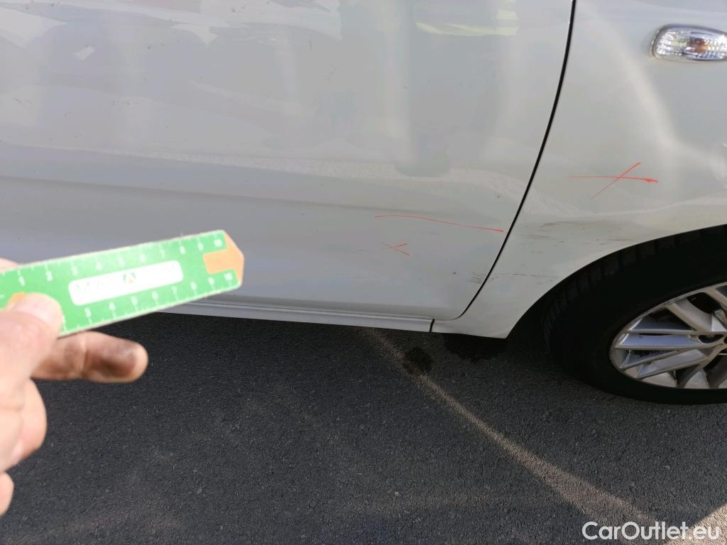  KIA  Rio KIA  / 2020 / 5P / berlina con portón 1.2 DPi 62kW (84CV) Concept #11