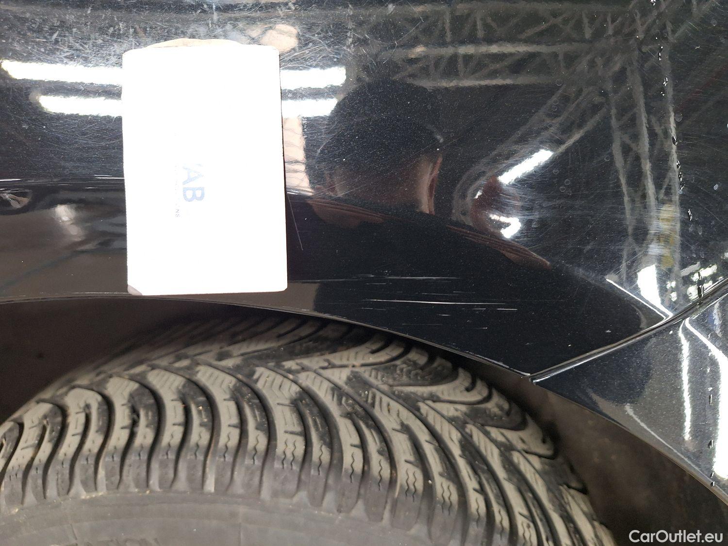  Mercedes  A-Klasse Mercedes, A-Class '18, Mercedes-Benz  A 180 d 5d #32