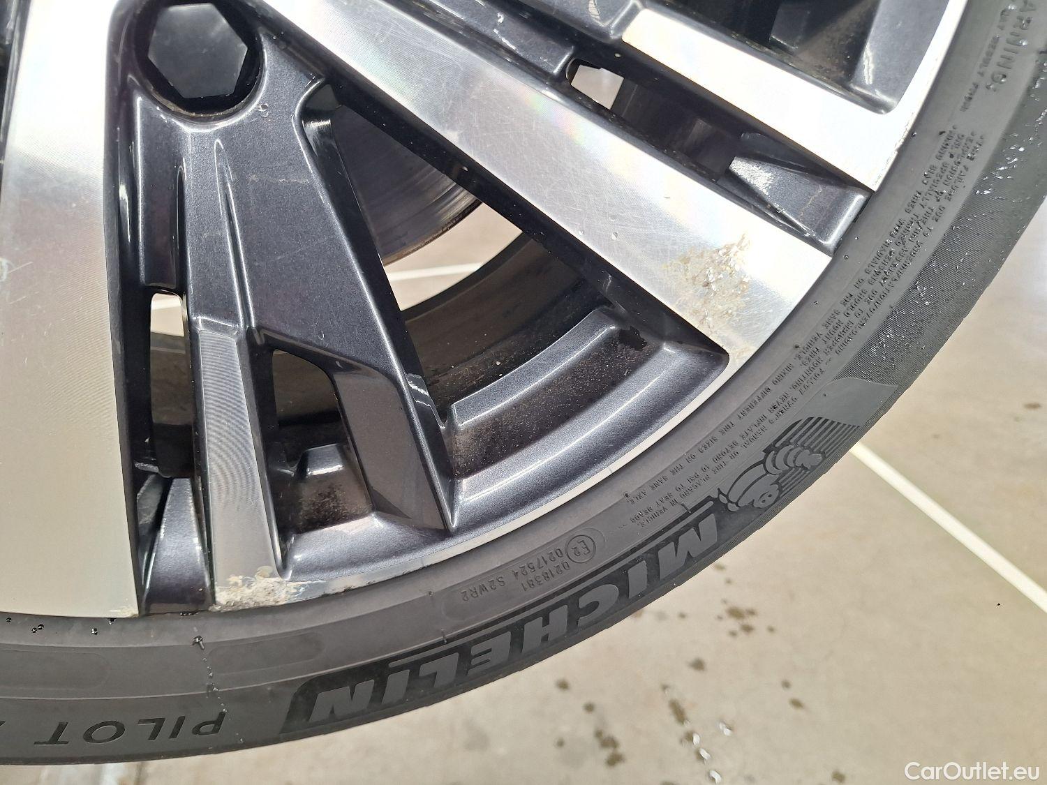  Peugeot  5008 Peugeot,  '16, Peugeot  1.5 BlueHDi 96kW S&S EAT8 GT Line 5d #2