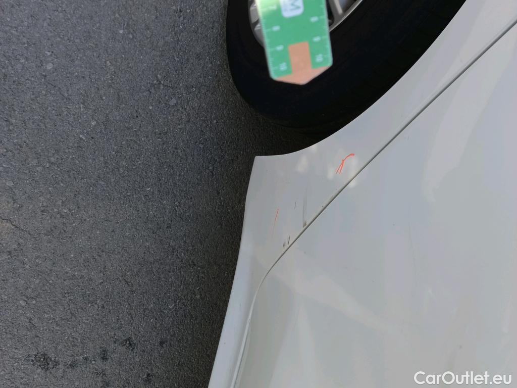  KIA  Rio KIA  / 2020 / 5P / berlina con portón 1.2 DPi 62kW (84CV) Concept #17