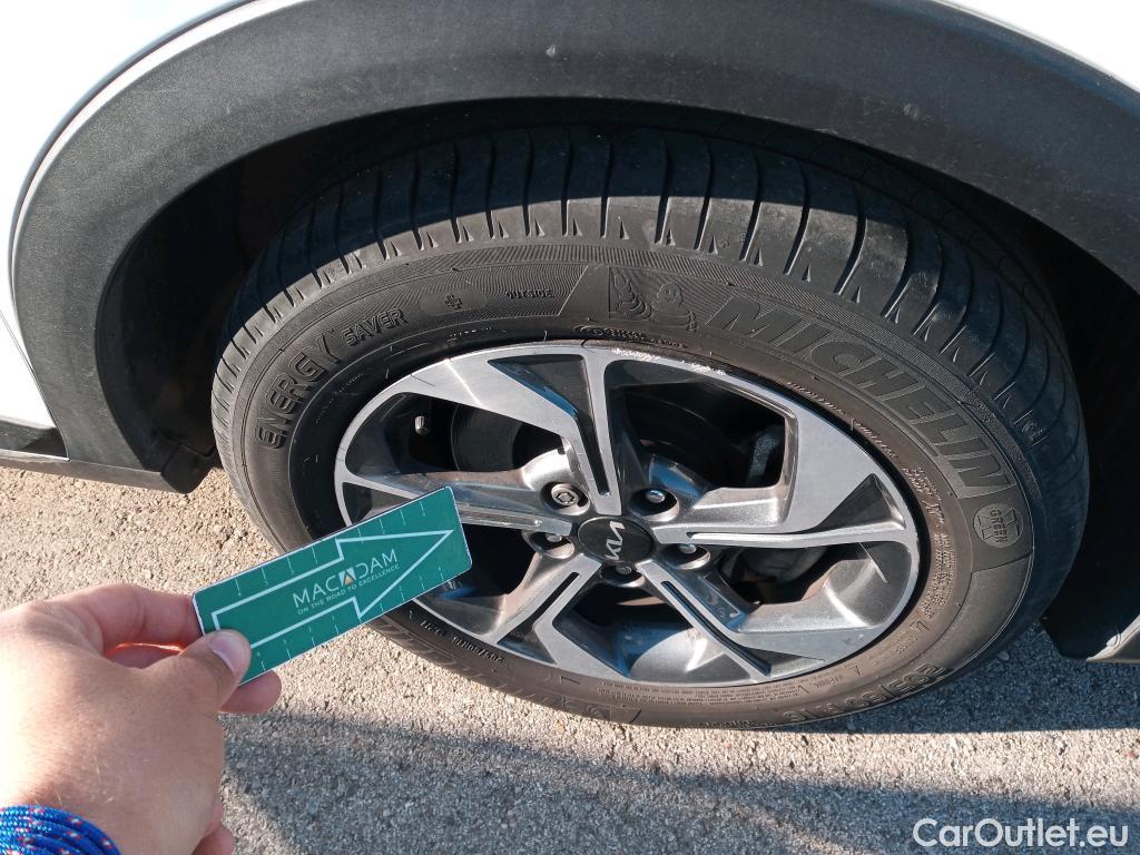  KIA  XCeed KIA  1.0 T-GDi Drive 88kW (120CV) #4