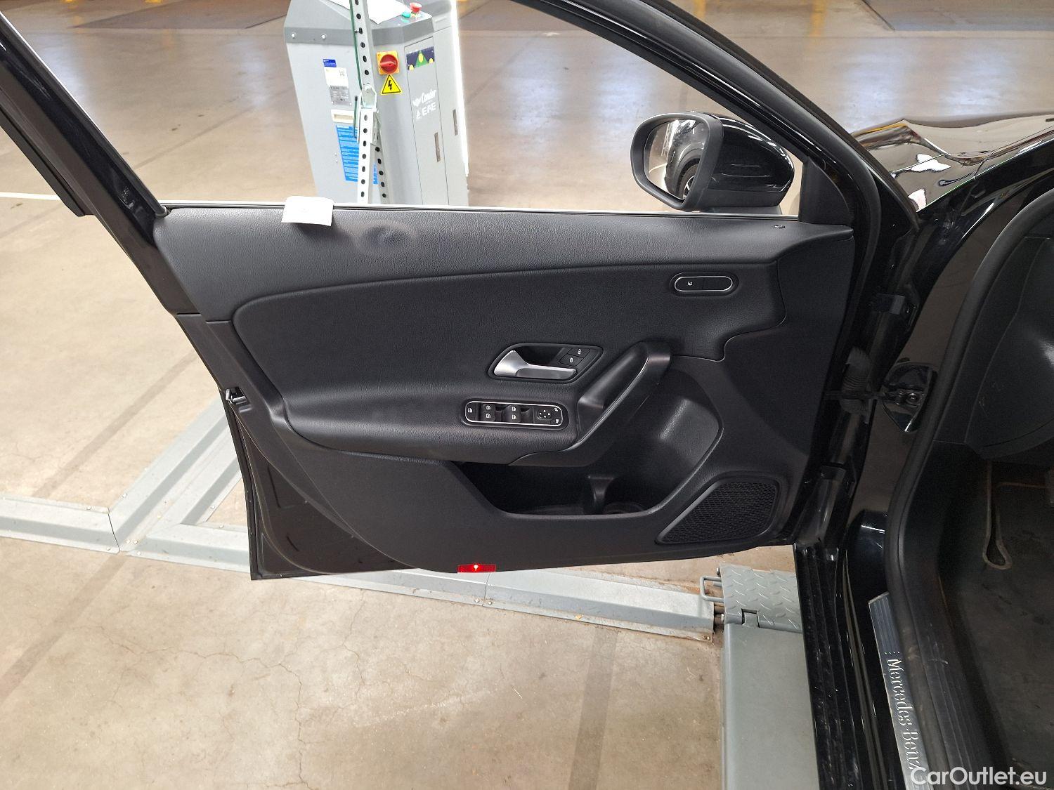  Mercedes  A-Klasse Mercedes, A-Class '18, Mercedes-Benz  A 180 d 5d #45