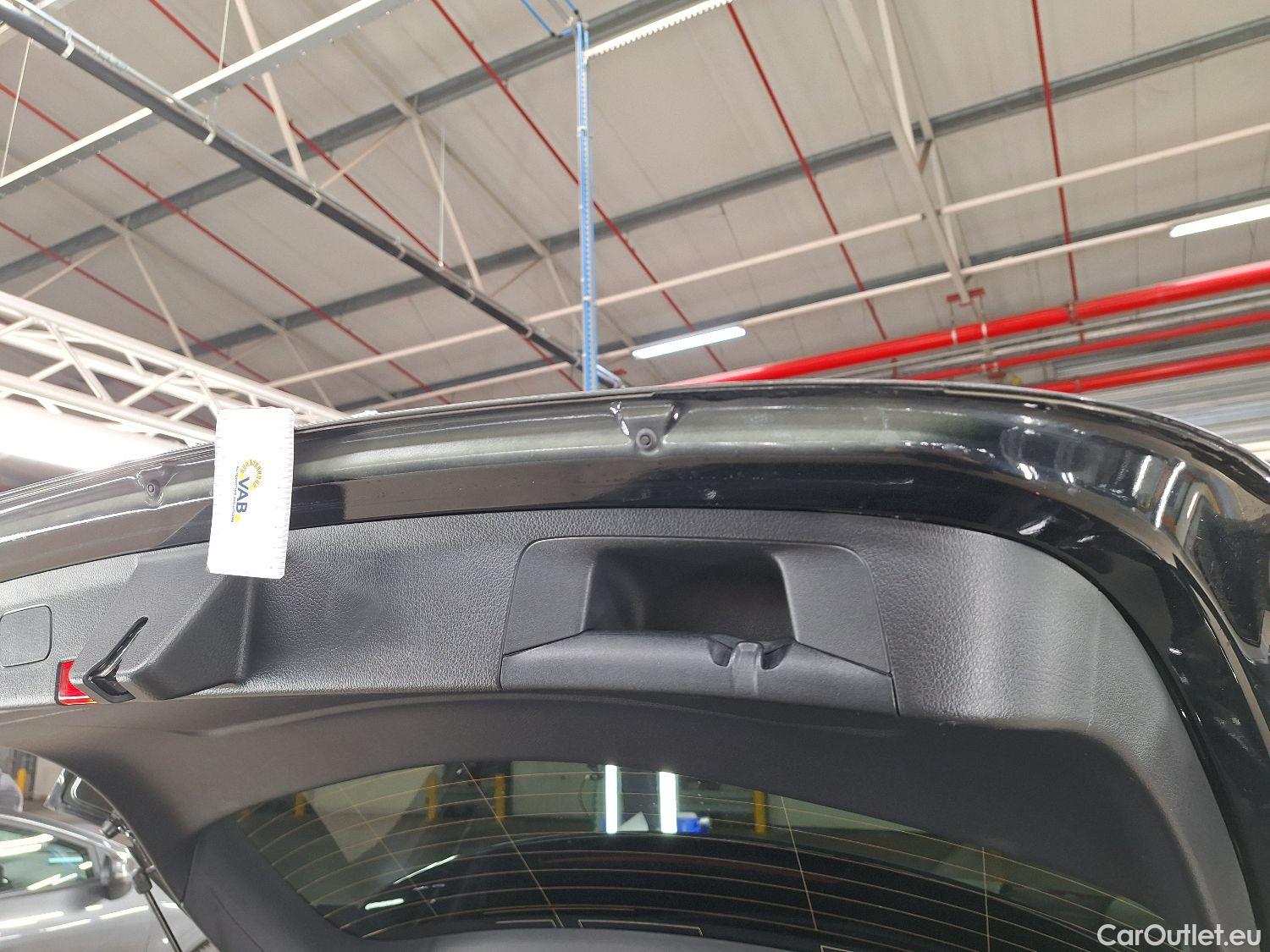  Mercedes  A-Klasse Mercedes, A-Class '18, Mercedes-Benz  A 180 d 5d #42