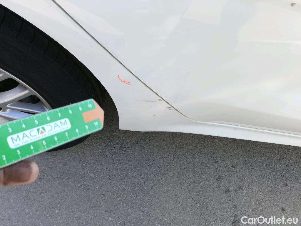  KIA  Rio KIA  / 2020 / 5P / berlina con portón 1.2 DPi 62kW (84CV) Concept #18