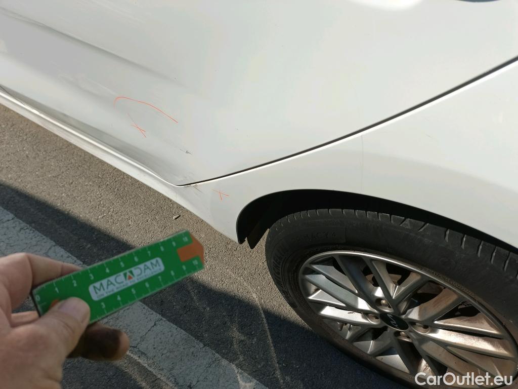  KIA  Rio KIA  / 2020 / 5P / berlina con portón 1.2 DPi 62kW (84CV) Concept #5