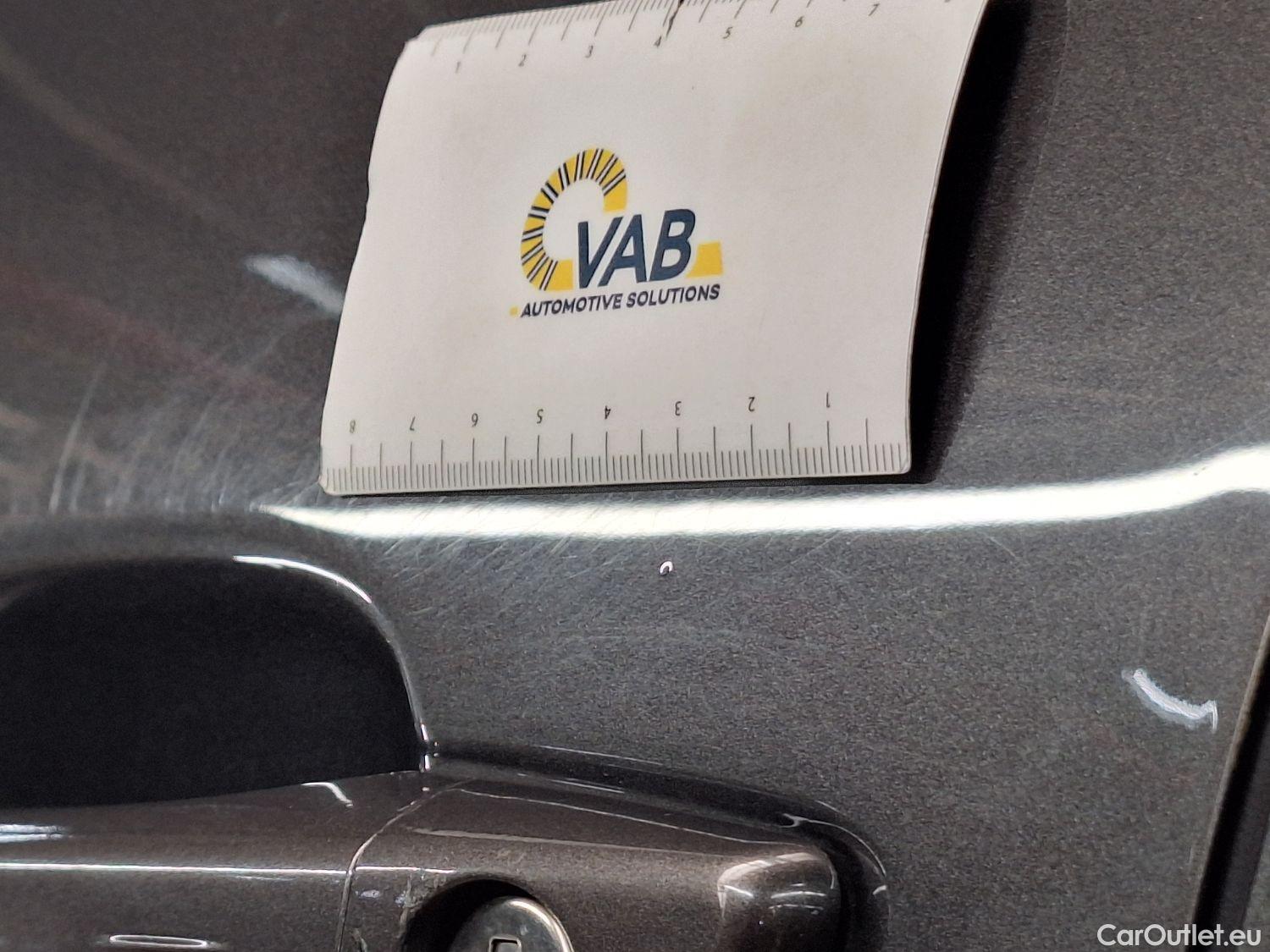  Peugeot  5008 Peugeot,  '16, Peugeot  1.5 BlueHDi 96kW S&S EAT8 GT Line 5d #38