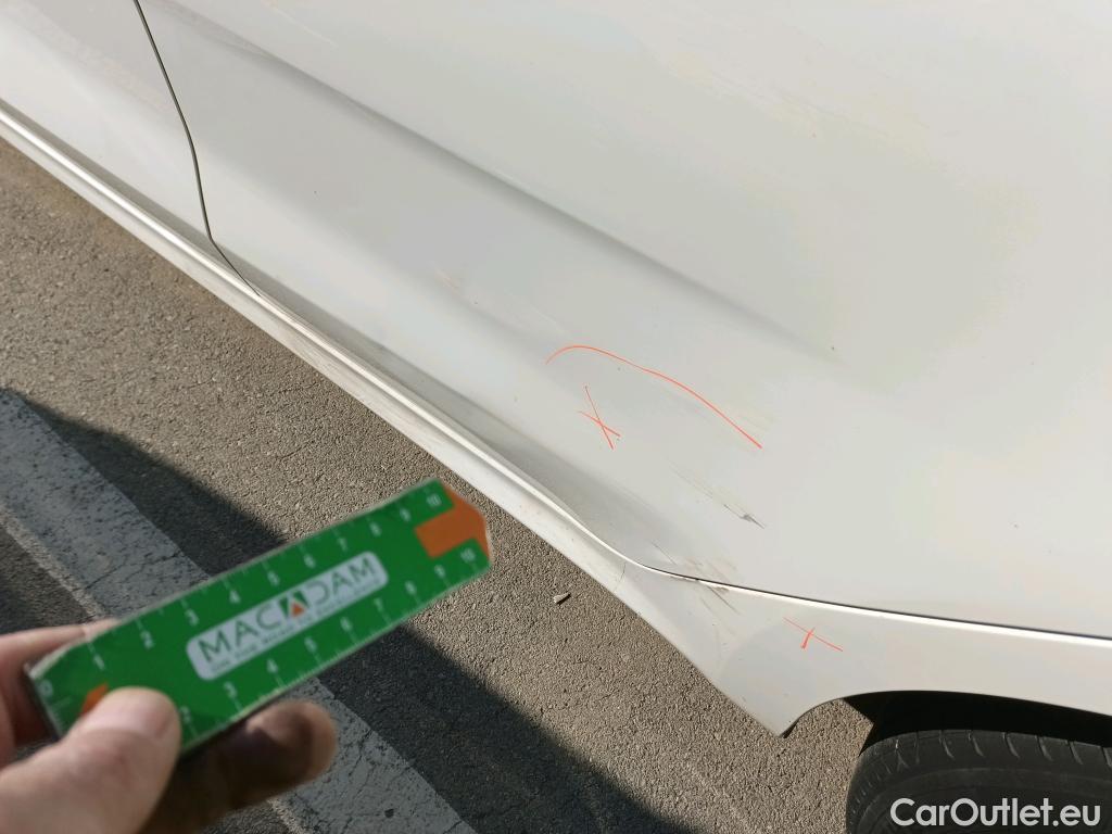  KIA  Rio KIA  / 2020 / 5P / berlina con portón 1.2 DPi 62kW (84CV) Concept #4