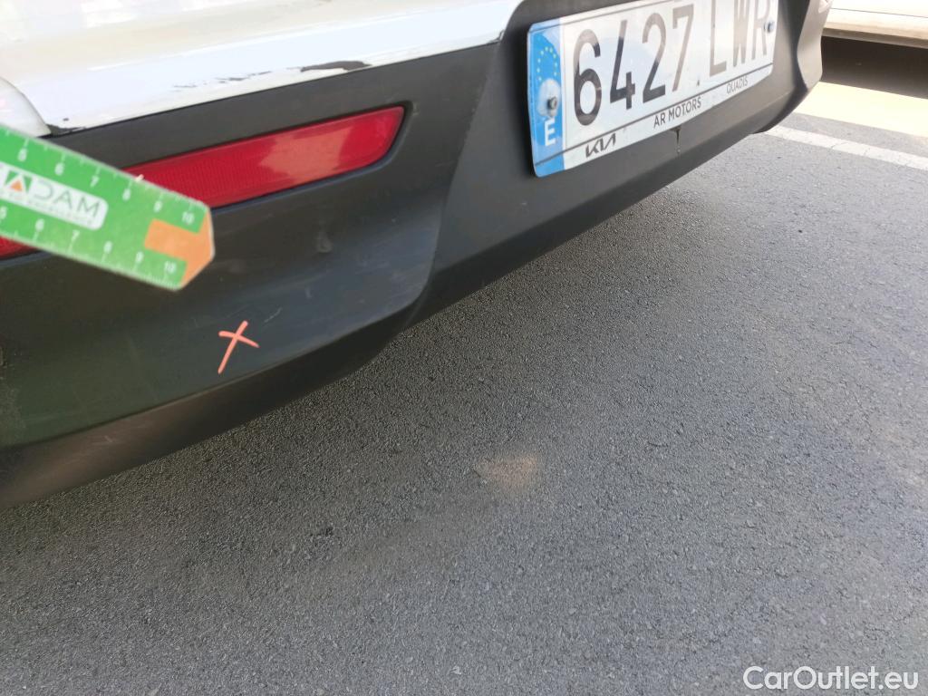  KIA  Rio KIA  / 2020 / 5P / berlina con portón 1.2 DPi 62kW (84CV) Concept #14