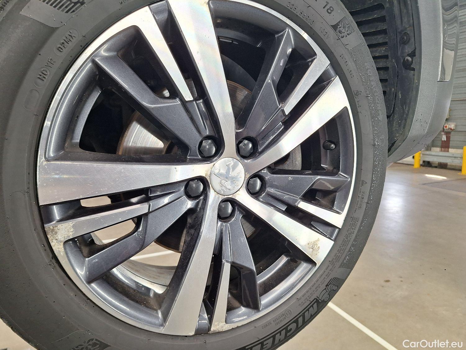  Peugeot  5008 Peugeot,  '16, Peugeot  1.5 BlueHDi 96kW S&S EAT8 GT Line 5d #1