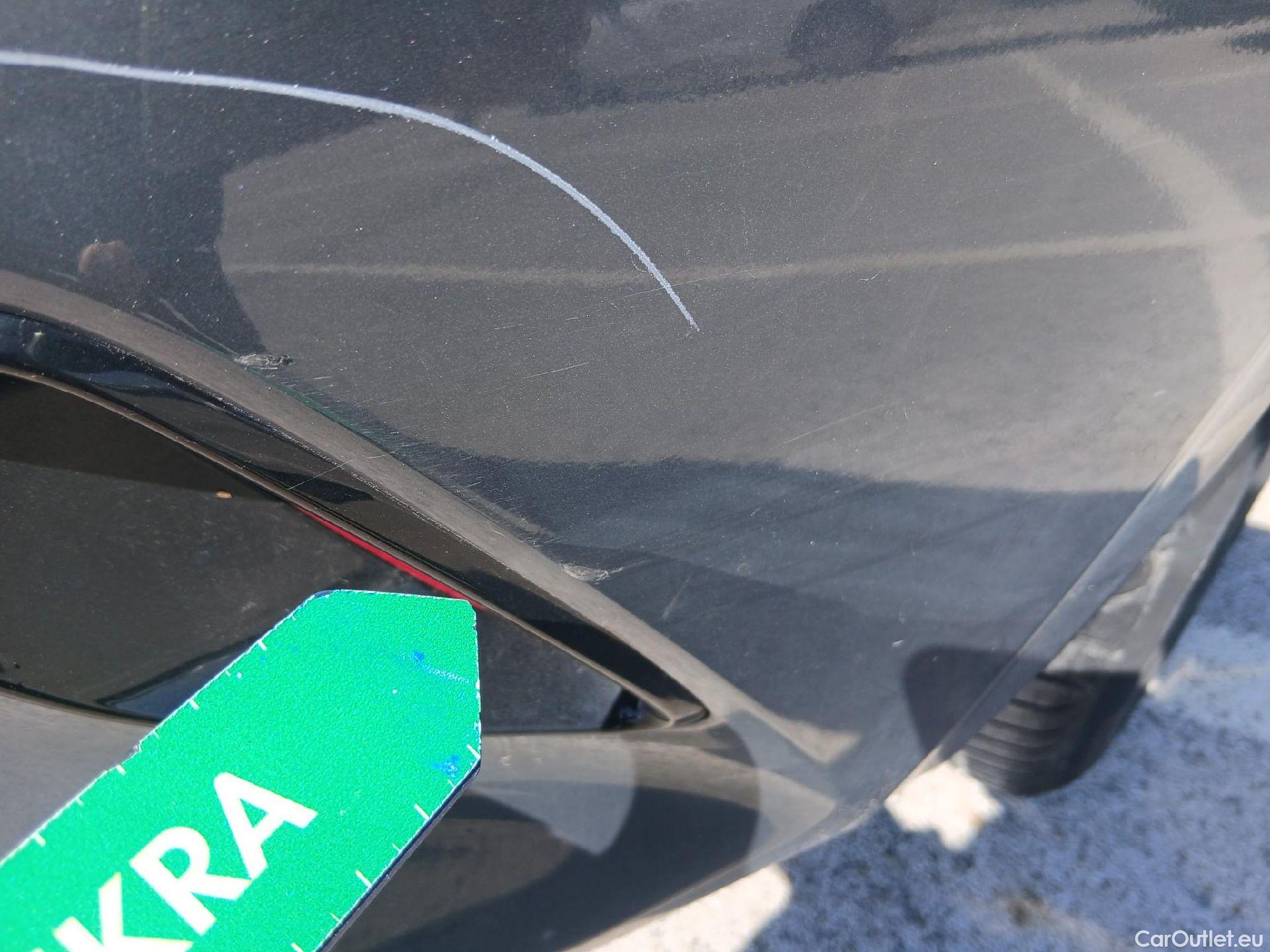  KIA  Cee'd KIA Ceed / 2021 / 5P / berlina con portón 1.0 T-GDi 88kW (120CV) Drive #19