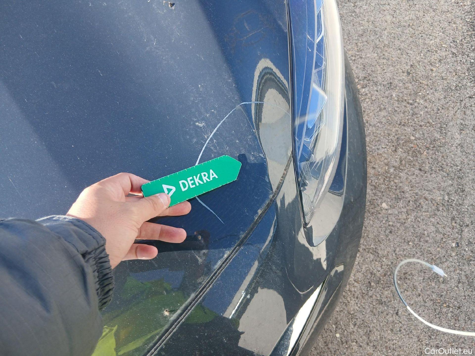  KIA  Cee'd KIA Ceed / 2021 / 5P / berlina con portón 1.5 MHEV 118kW (160CV) Tech DCT #30