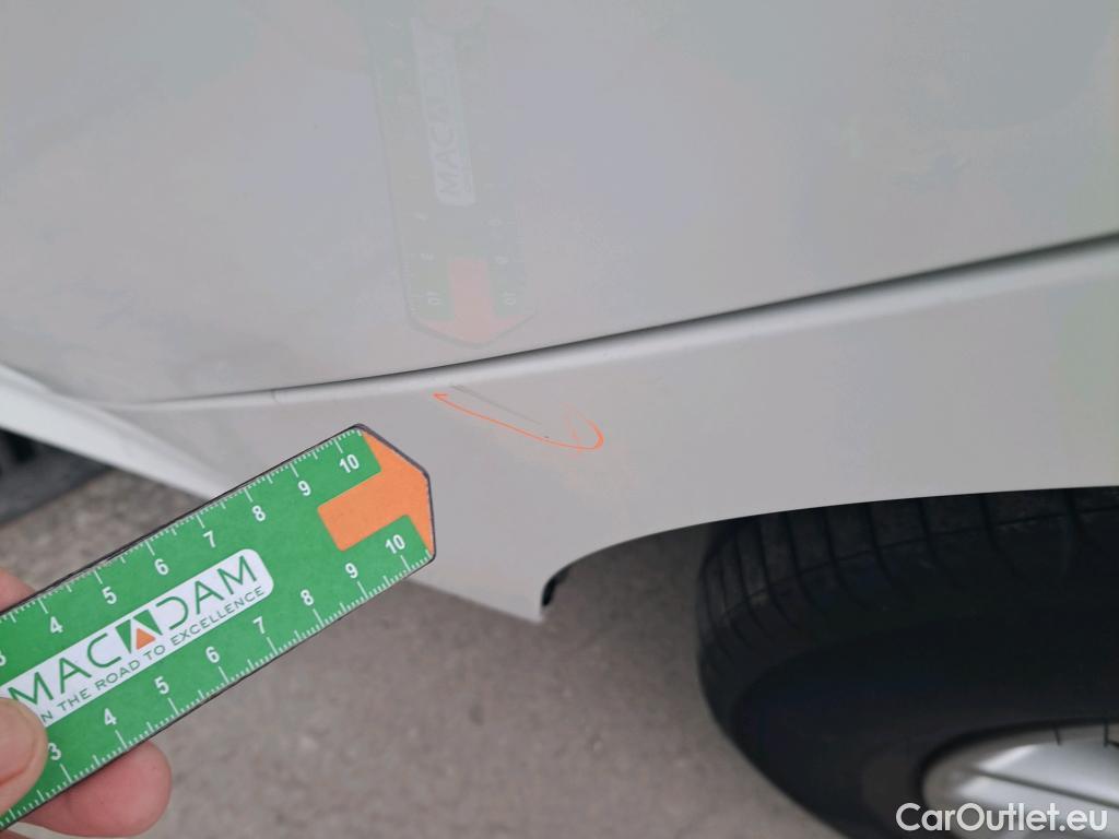  KIA  Rio KIA  / 2020 / 5P / berlina con portón 1.2 DPi 62kW (84CV) Concept #20