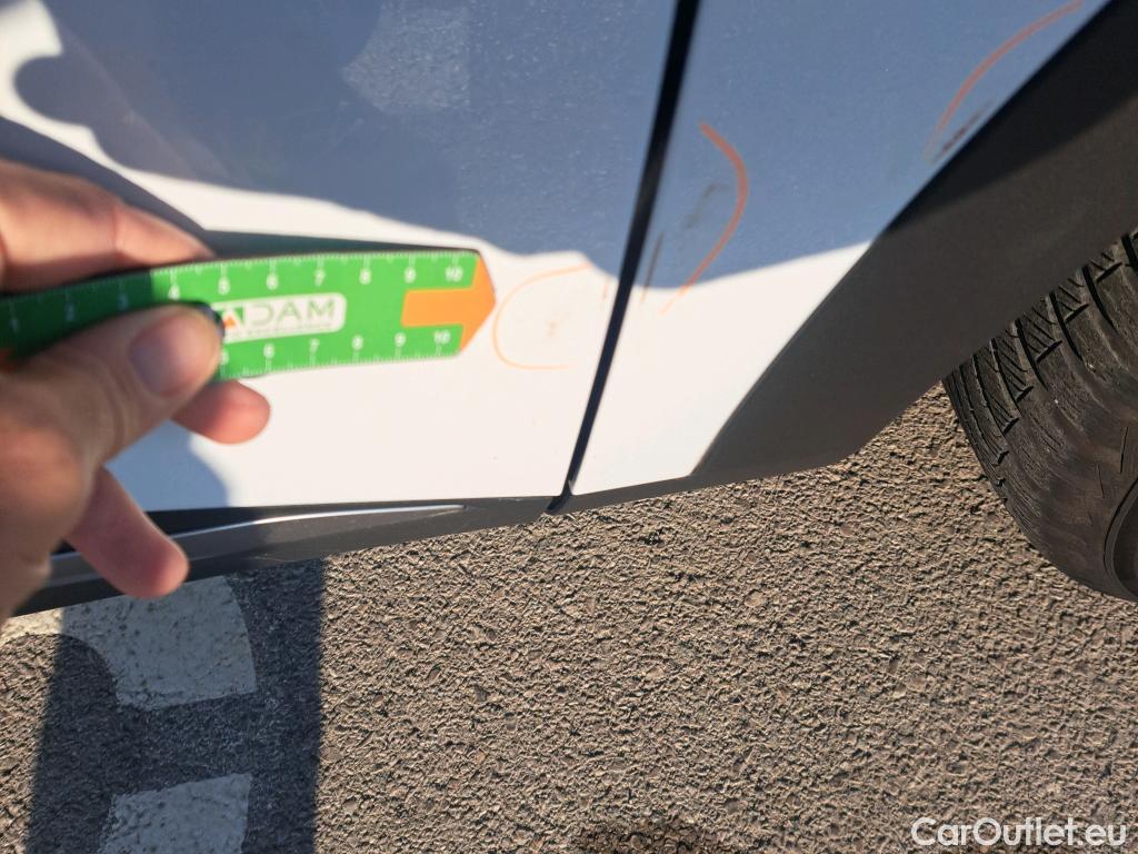  KIA  Sportage KIA  / 2022 / 5P / todoterreno 1.6 T-GDi 110kW (150CV) Drive 4x2 #12