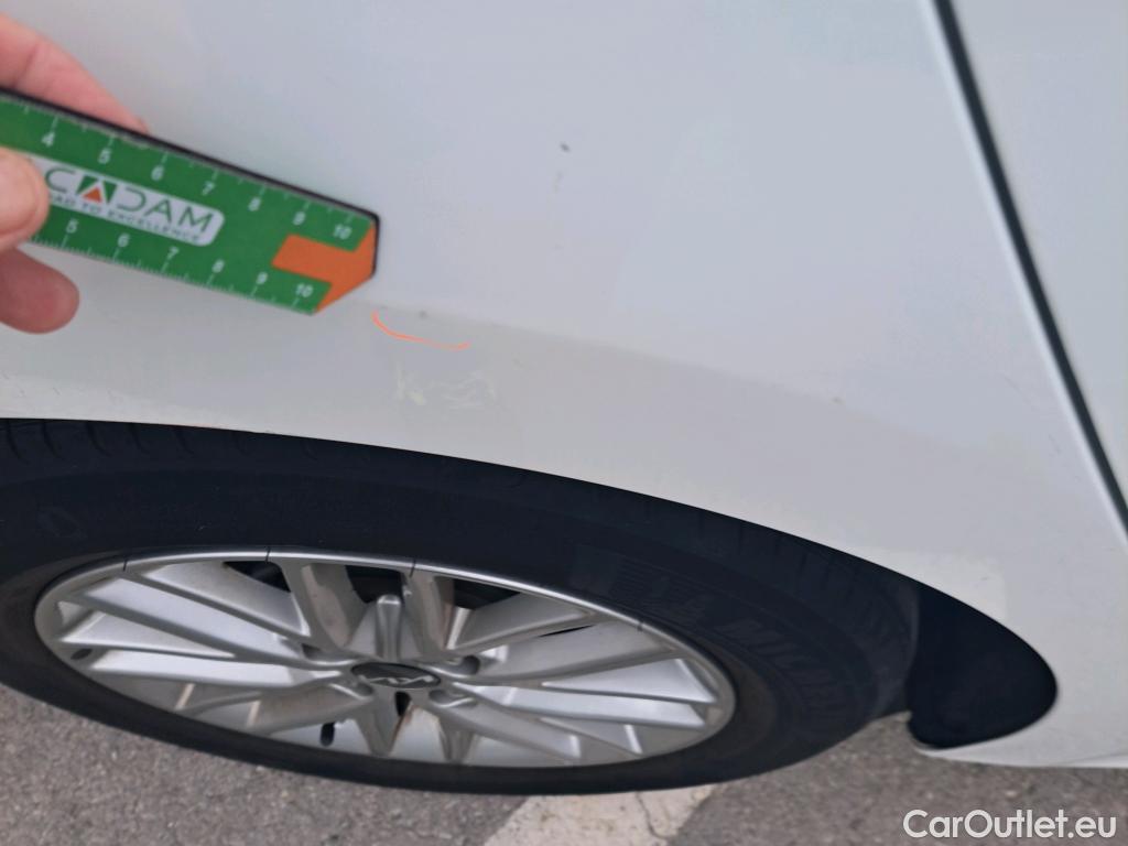  KIA  Rio KIA  / 2020 / 5P / berlina con portón 1.2 DPi 62kW (84CV) Concept #30