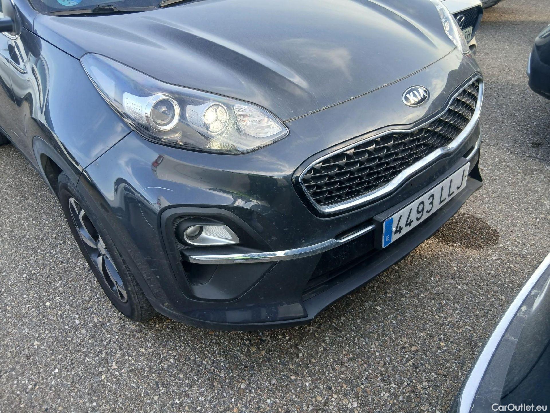  KIA  Sportage KIA  1.6MHEV Drive 100kW(136CV) 4x2(Crist Tintados)(CX) #1