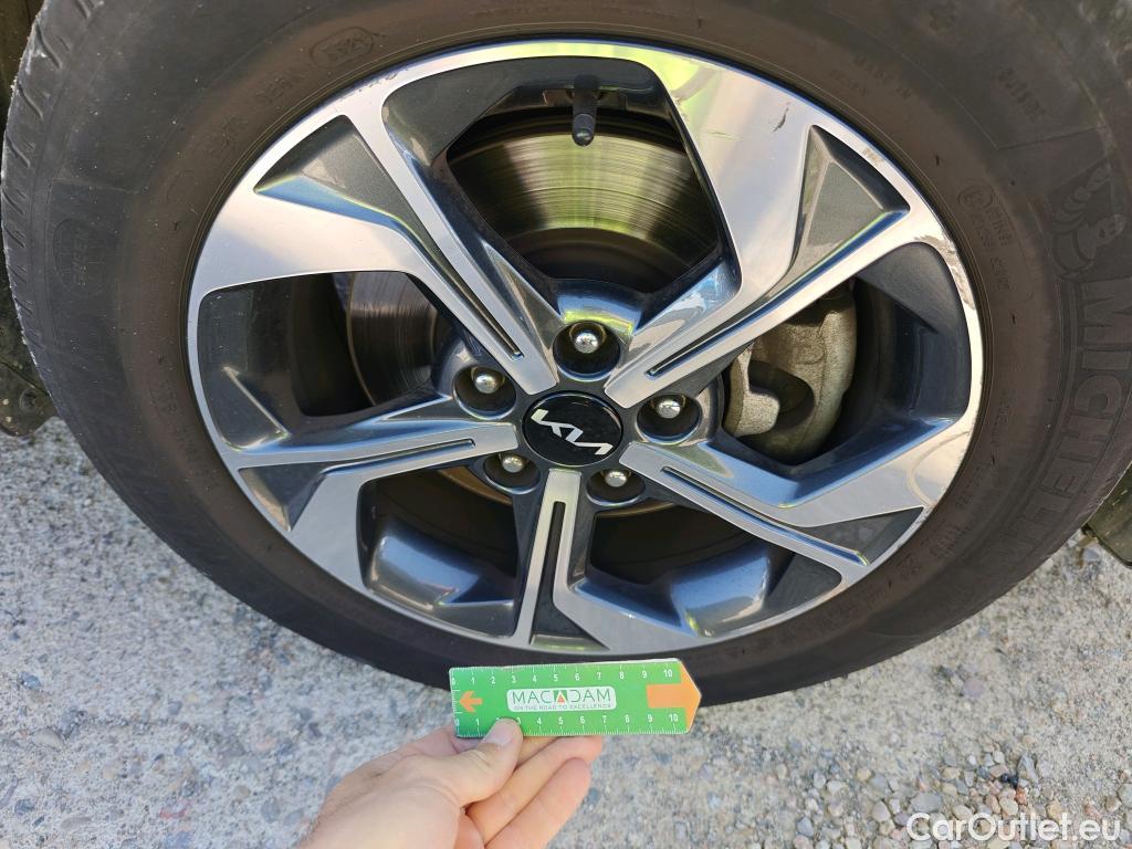  KIA  XCeed KIA  1.0 T-GDi Drive 88kW (120CV) #11