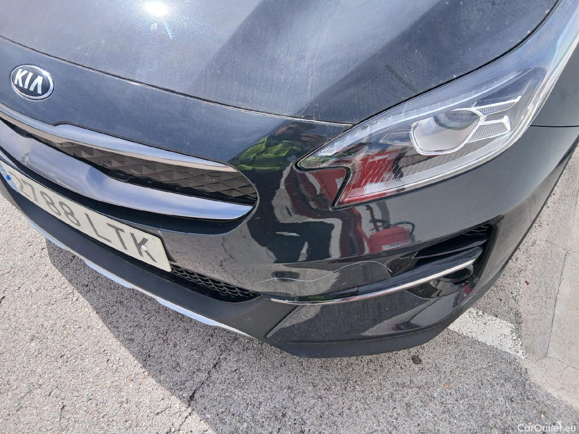  KIA  XCeed KIA  1.6 GDi PHEV 104kW (141CV) eDrive (AC) #12