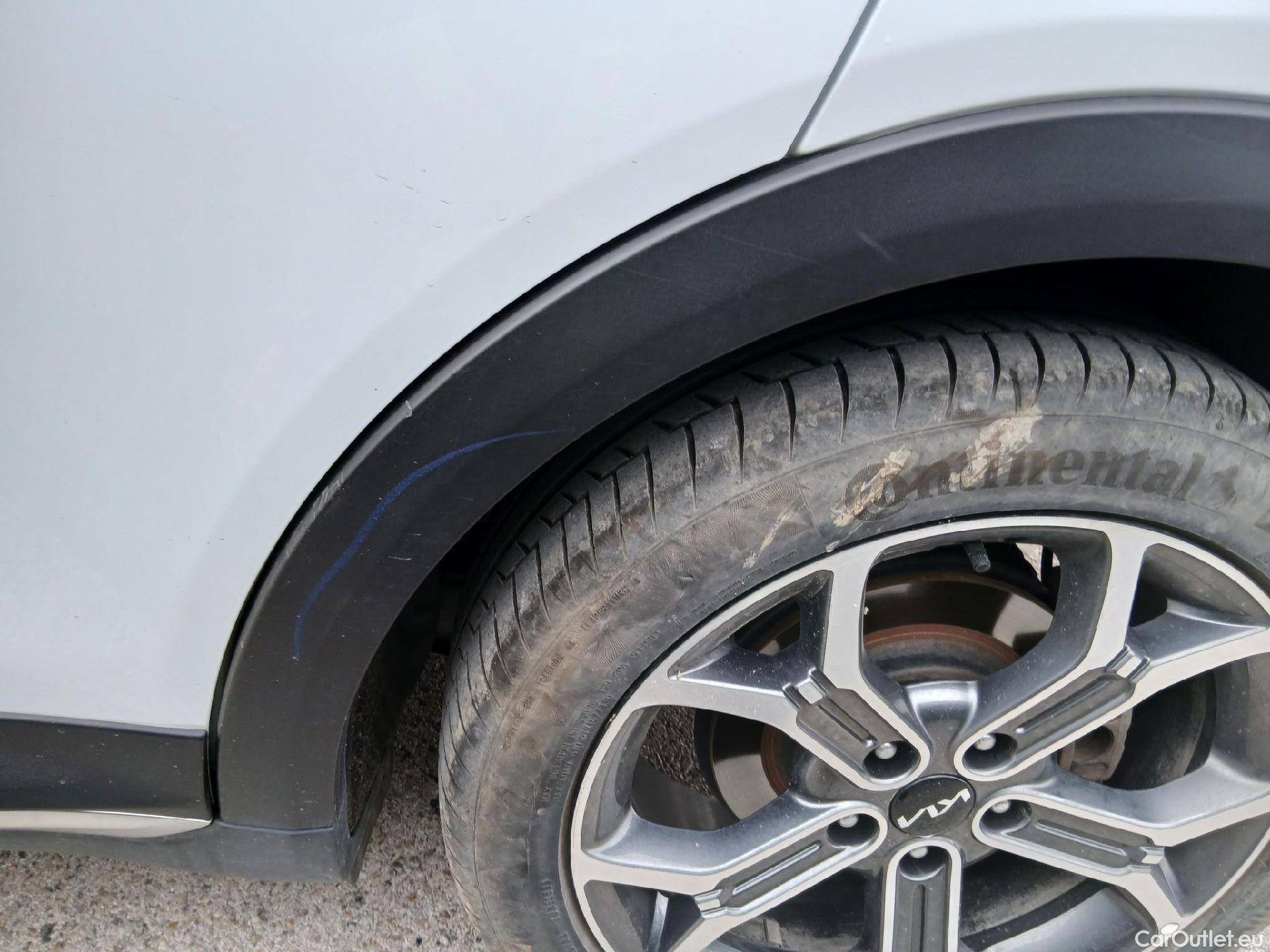  KIA  XCeed KIA  1.5 MHEV iMT Tech 118kW (160CV) #14