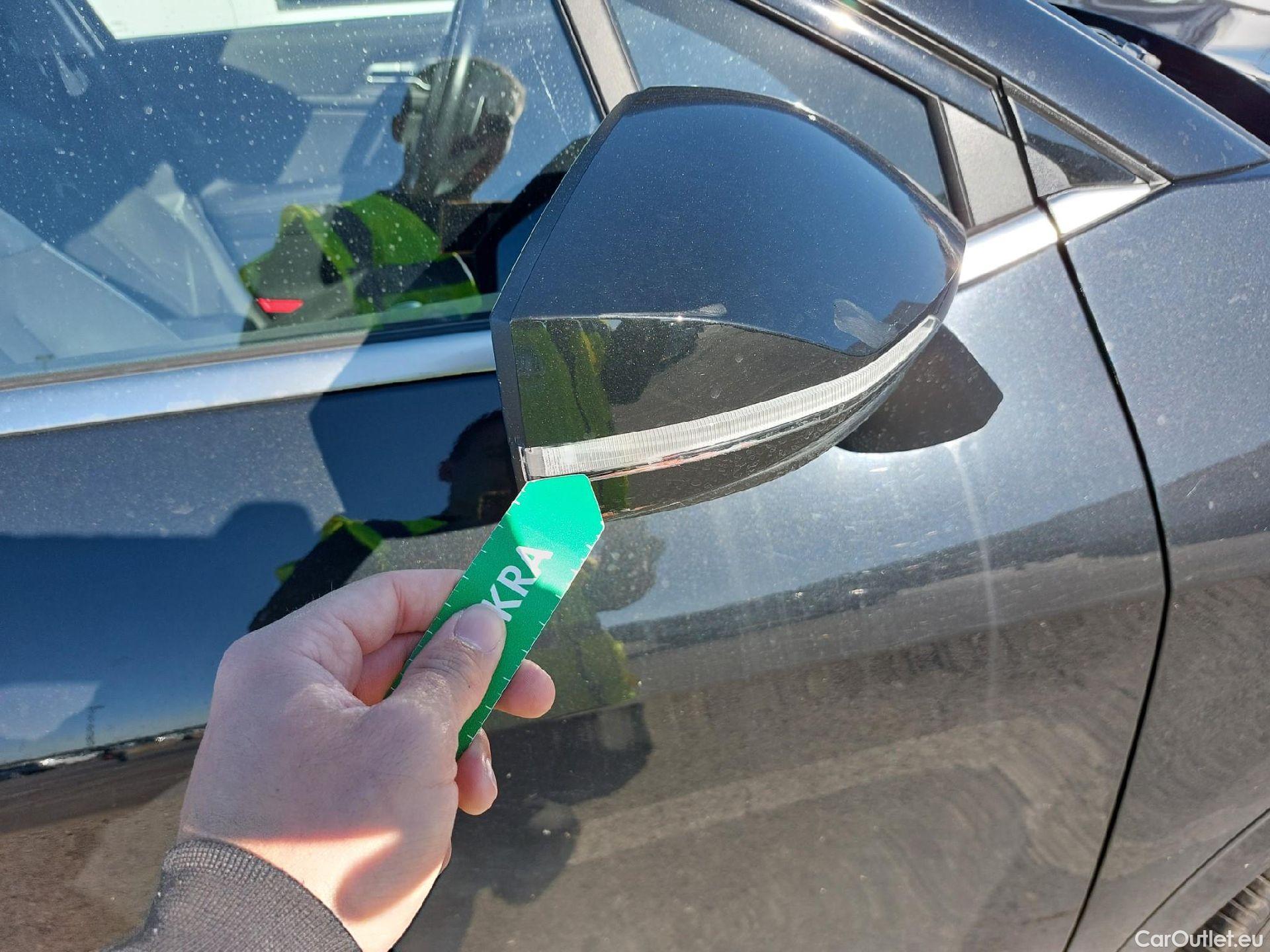  KIA  Sportage KIA  / 2022 / 5P / todoterreno 1.6 T-GDi HEV 171kW (230CV) Tech 4X2 #24