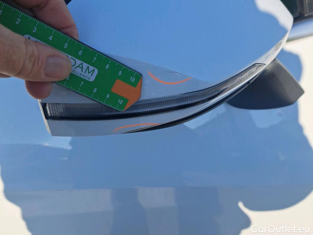  KIA  Sportage KIA  / 2022 / 5P / todoterreno 1.6 T-GDi 110kW (150CV) Drive 4x2 #29